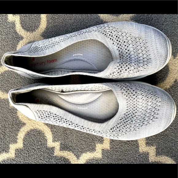 Grey Bobs - Picture 1 of 7